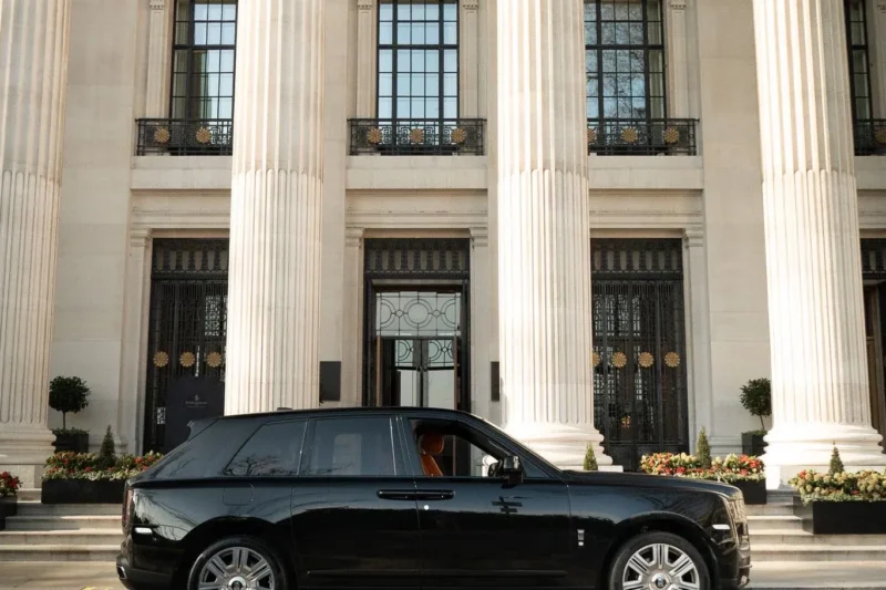 Rolls-Royce Cullinan photo 3