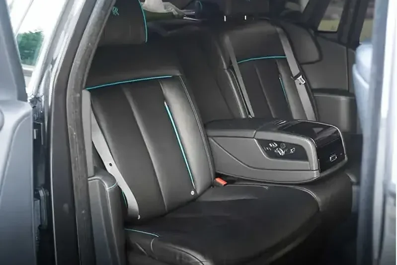 Rolls-Royce Phantom VIII photo 4