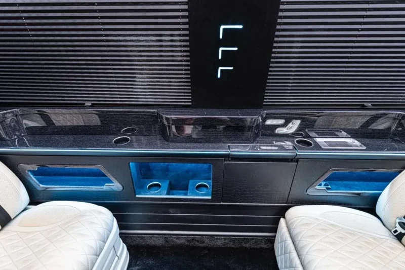Mercedes Sprinter Jet Class photo 4