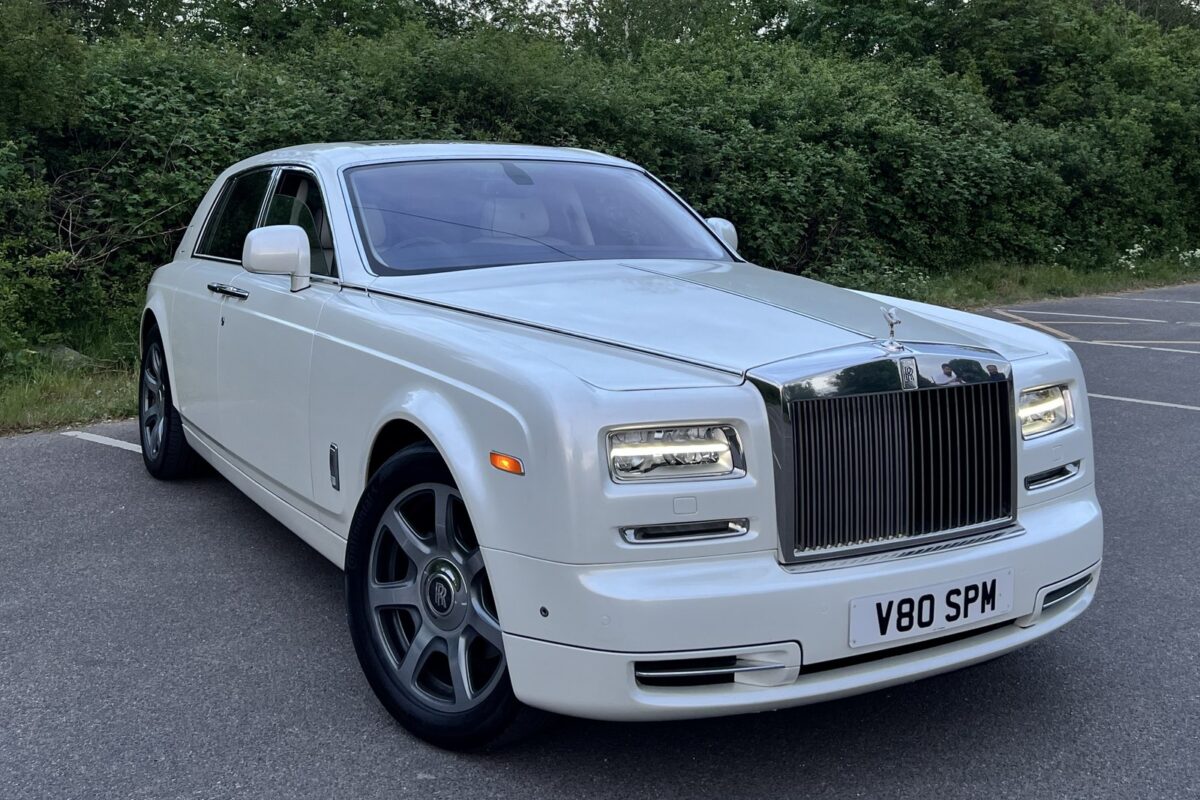 Rolls-Royce Phantom Series II Pristine White — chauffeur hire London